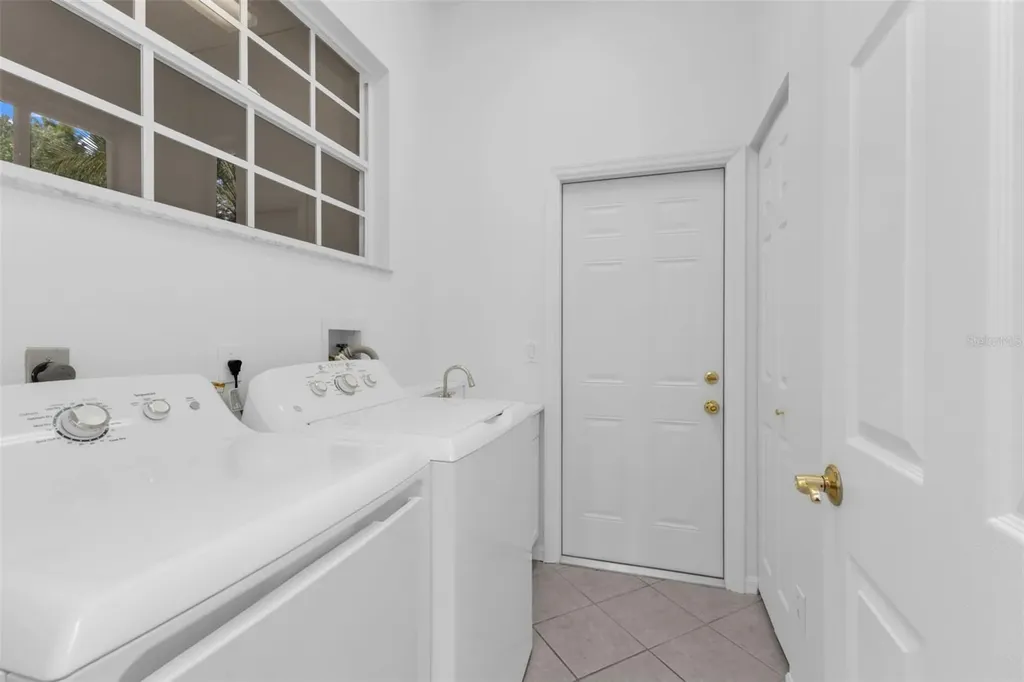 878 Chalmers Drive Venice FL 34293