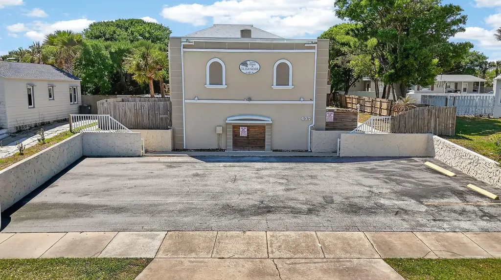 437 N Oleander Avenue Daytona Beach FL 32118