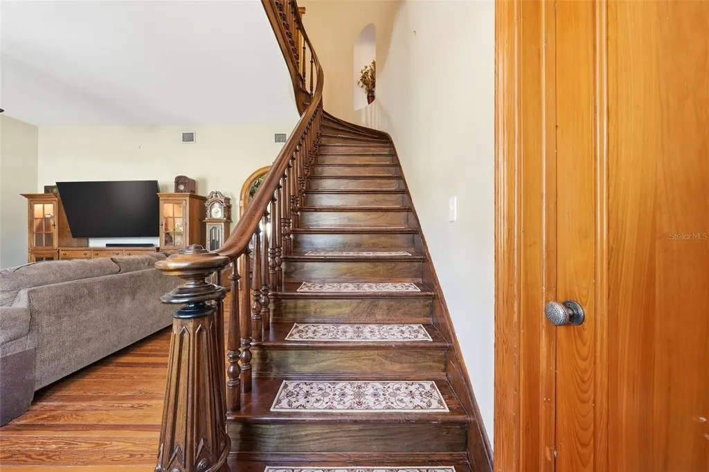 835 Butch Cassidy Lane Eustis FL 32726