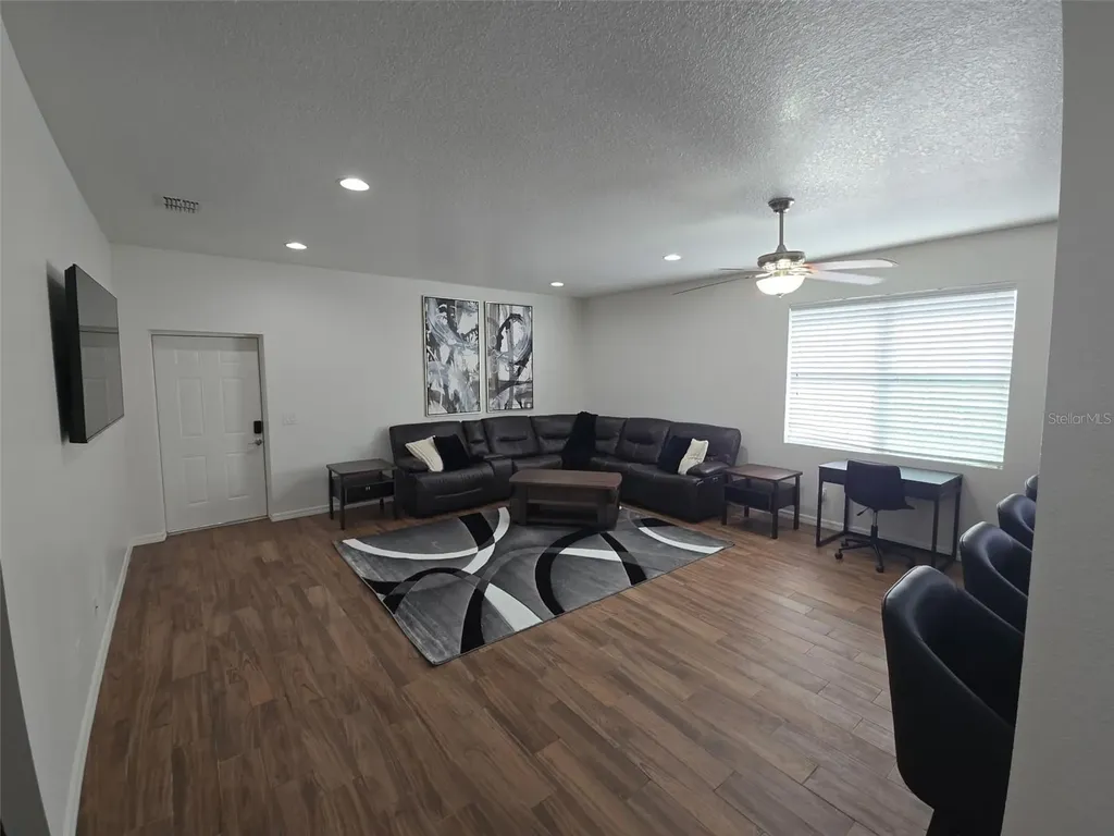 8205 N 12th Street Tampa FL 33604