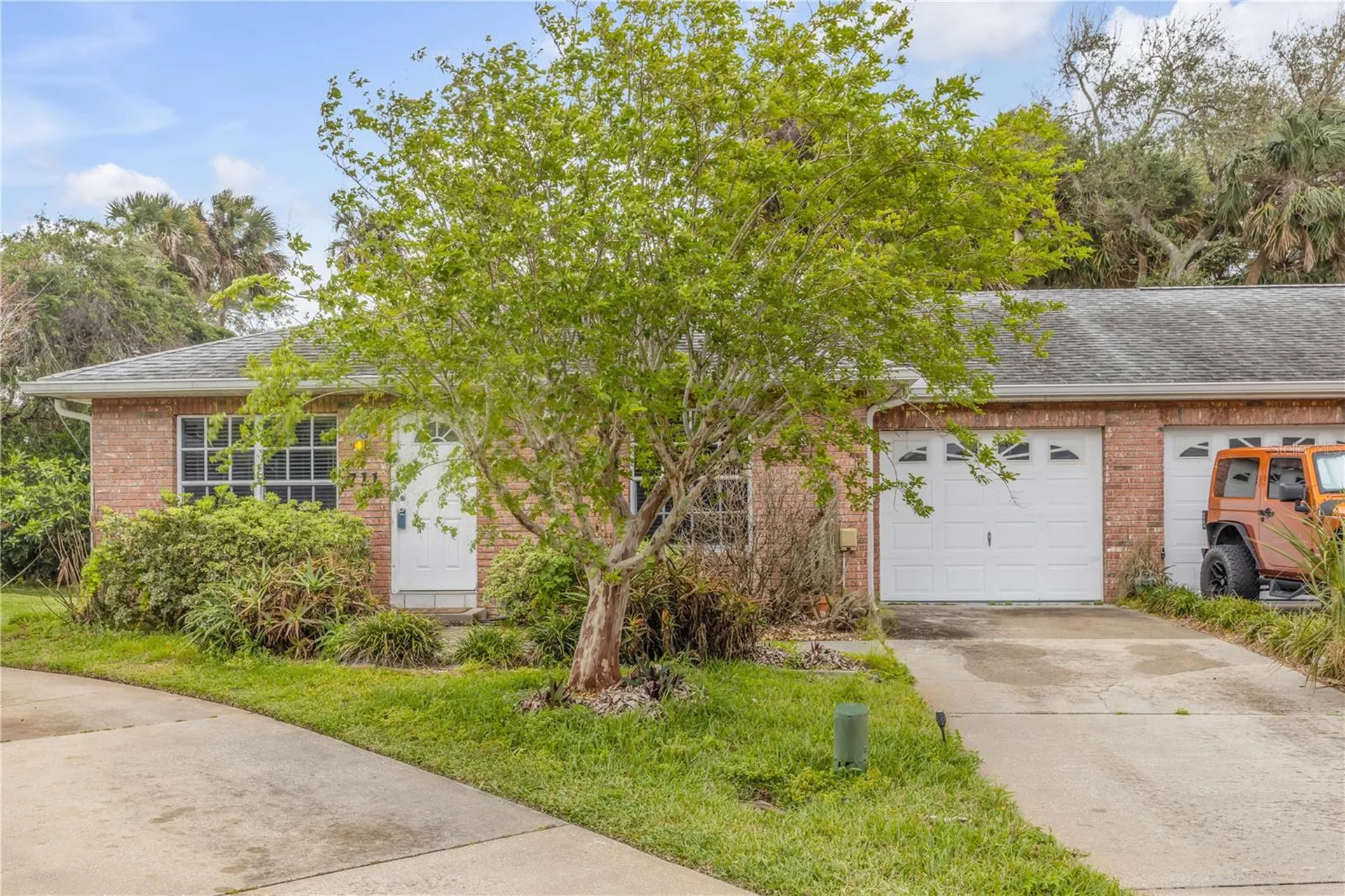 711 River Oaks Circle New Smyrna Beach FL 32169
