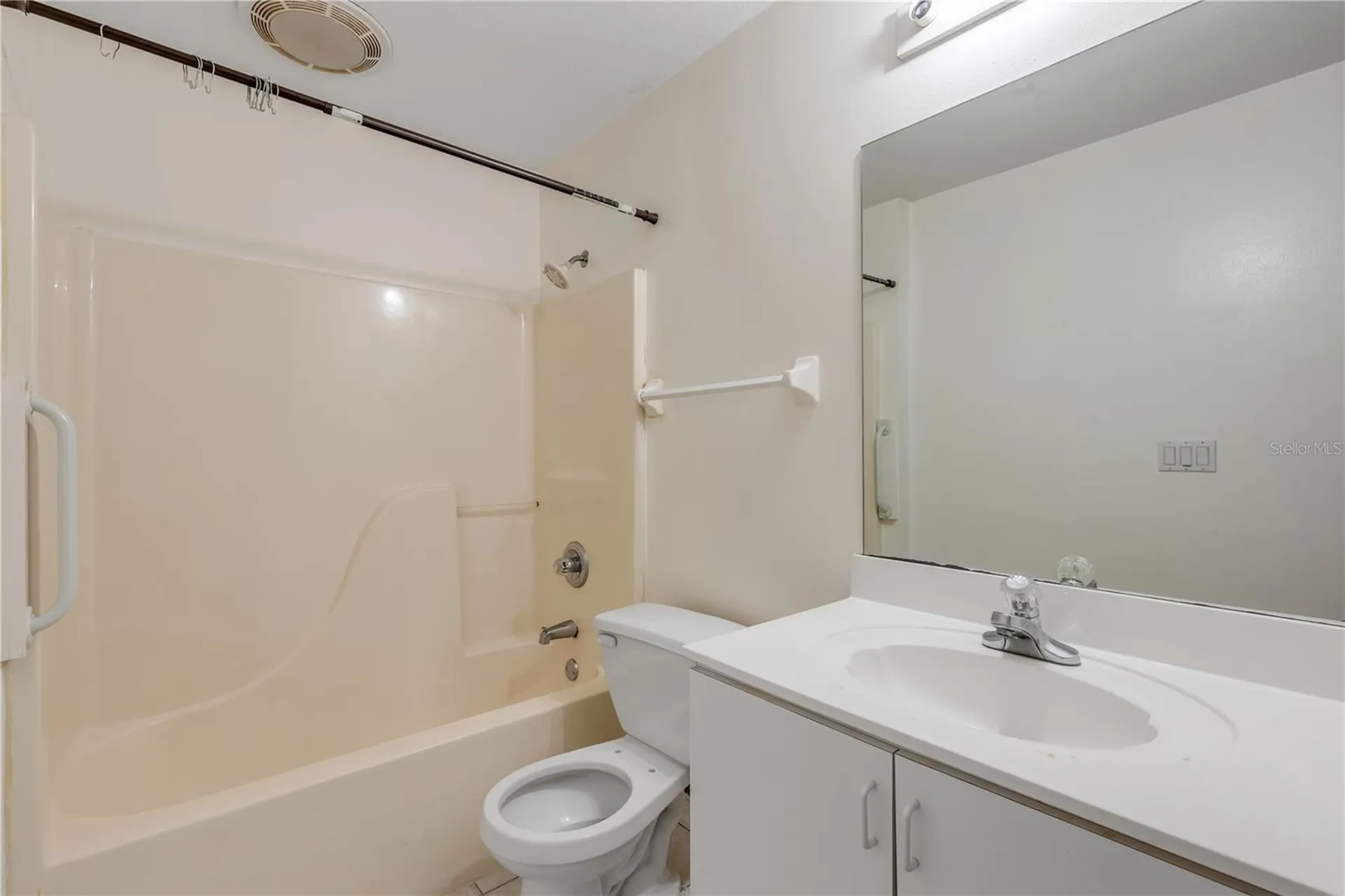 711 River Oaks Circle New Smyrna Beach FL 32169