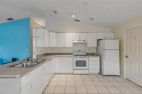 711 River Oaks Circle New Smyrna Beach FL 32169