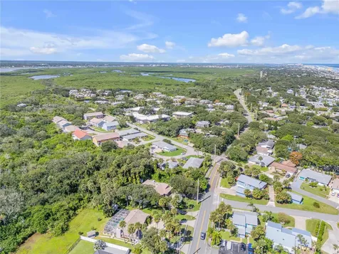 711 River Oaks Circle New Smyrna Beach FL 32169