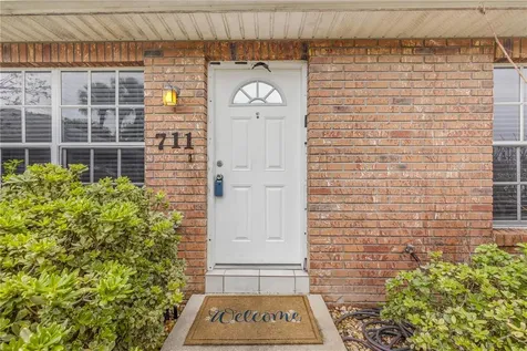 711 River Oaks Circle New Smyrna Beach FL 32169