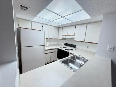 19505 Quesada Avenue Port Charlotte FL 33948