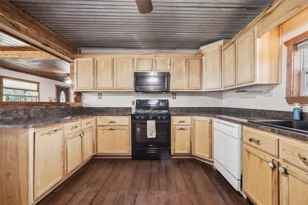 2201 Sr 50 Webster FL 33597