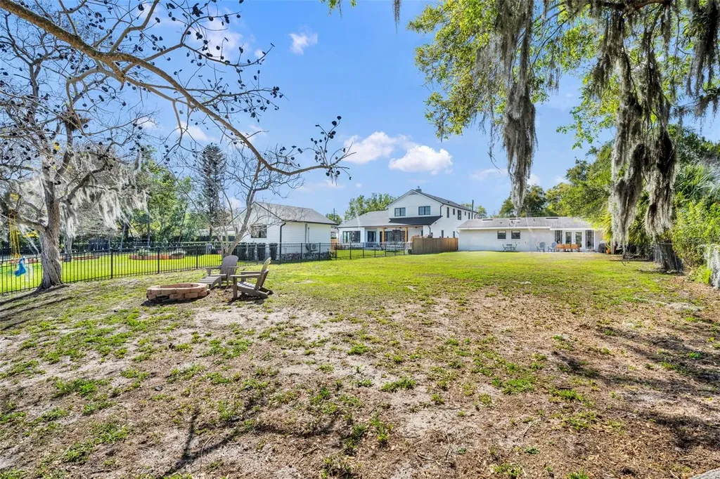 1081 Lake Weldona Drive Orlando FL 32806