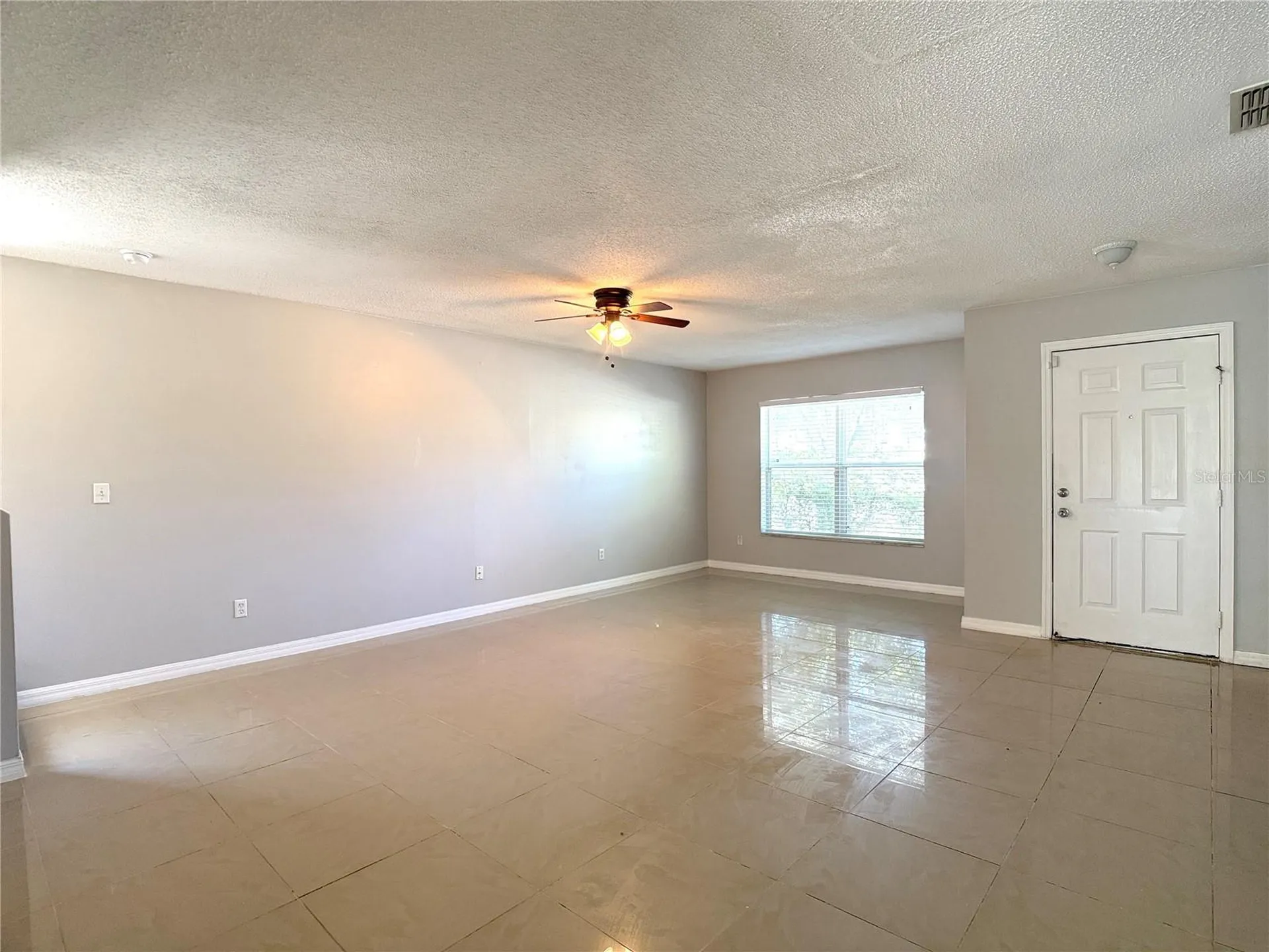 781 Palmera Street Orlando FL 32811