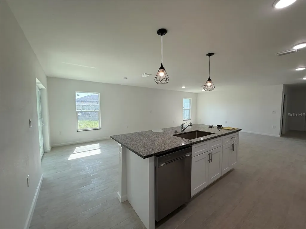 4252 Sunburst Avenue North Port FL 34286