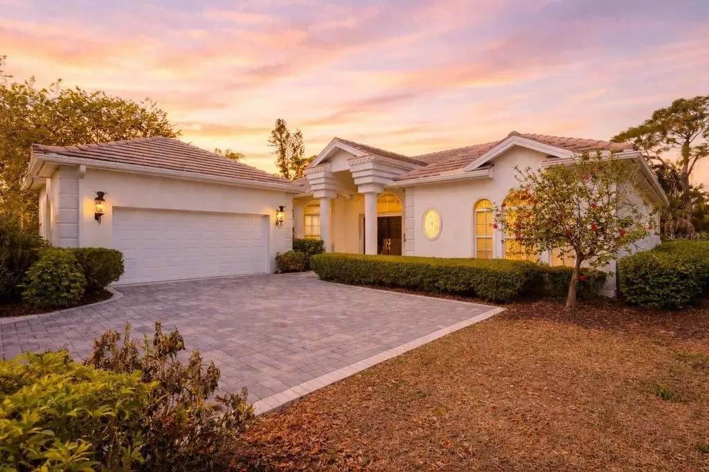 7857 Wilton Crescent Circle University Park FL 34201