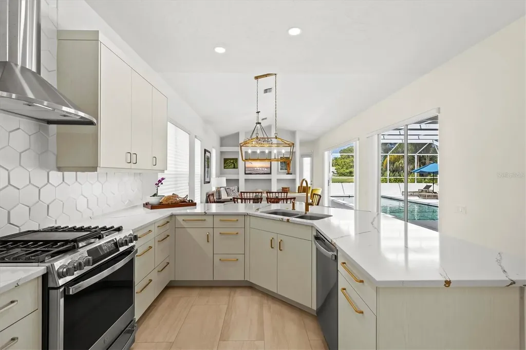 7857 Wilton Crescent Circle University Park FL 34201