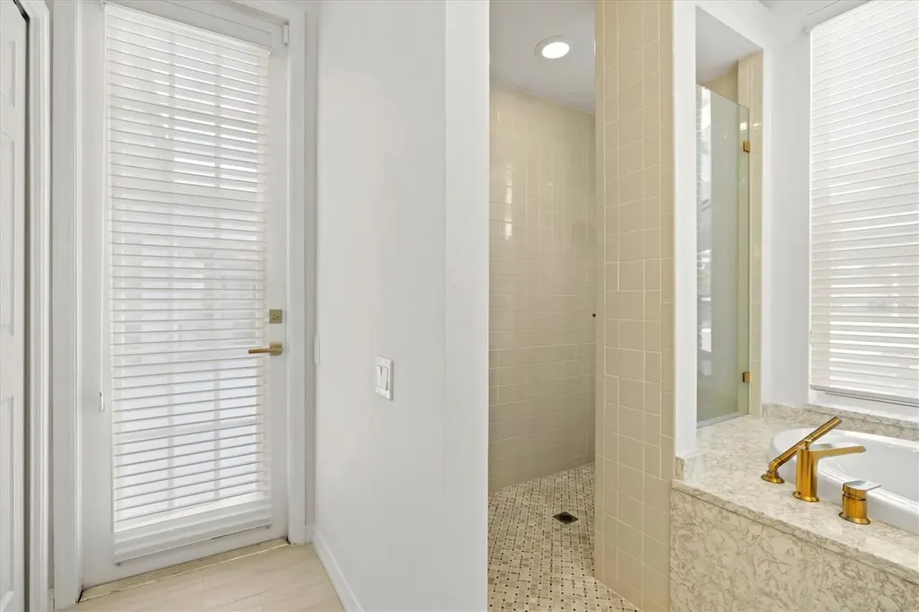 7857 Wilton Crescent Circle University Park FL 34201