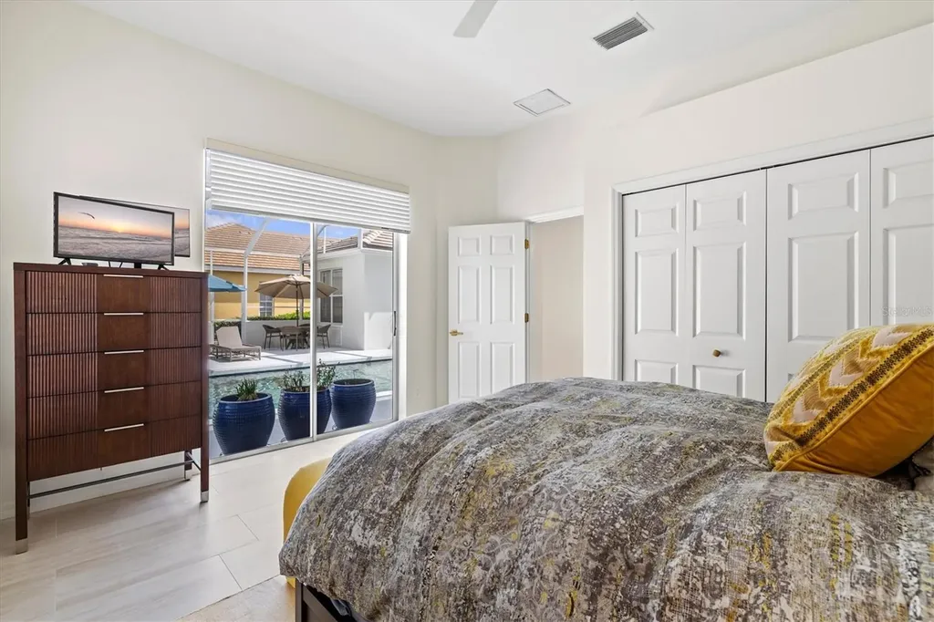 7857 Wilton Crescent Circle University Park FL 34201