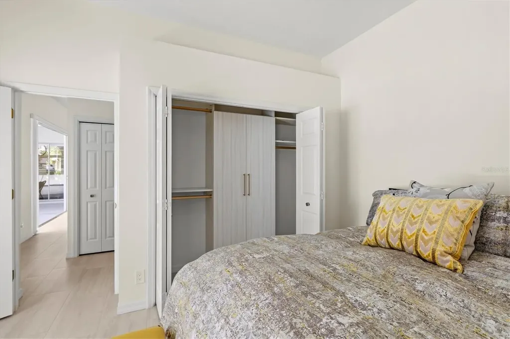 7857 Wilton Crescent Circle University Park FL 34201