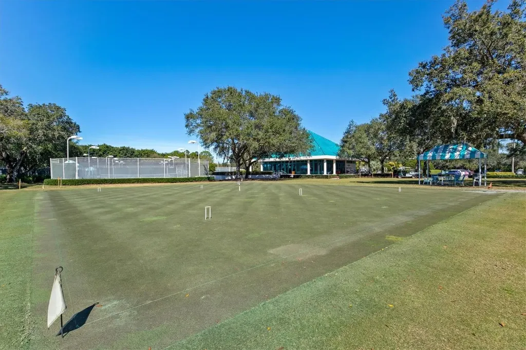 7857 Wilton Crescent Circle University Park FL 34201
