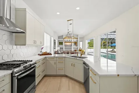7857 Wilton Crescent Circle University Park FL 34201
