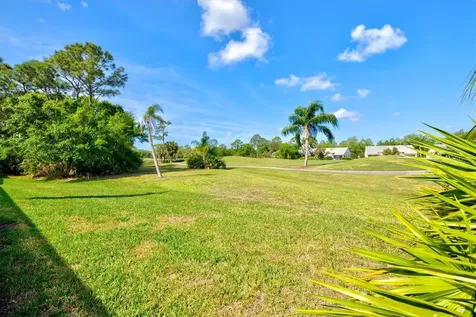 7857 Wilton Crescent Circle University Park FL 34201