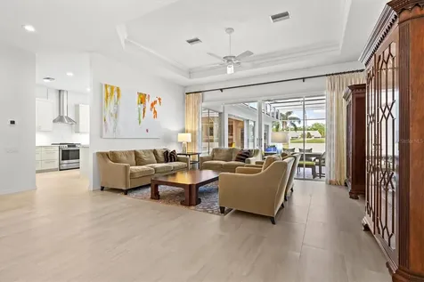 7857 Wilton Crescent Circle University Park FL 34201