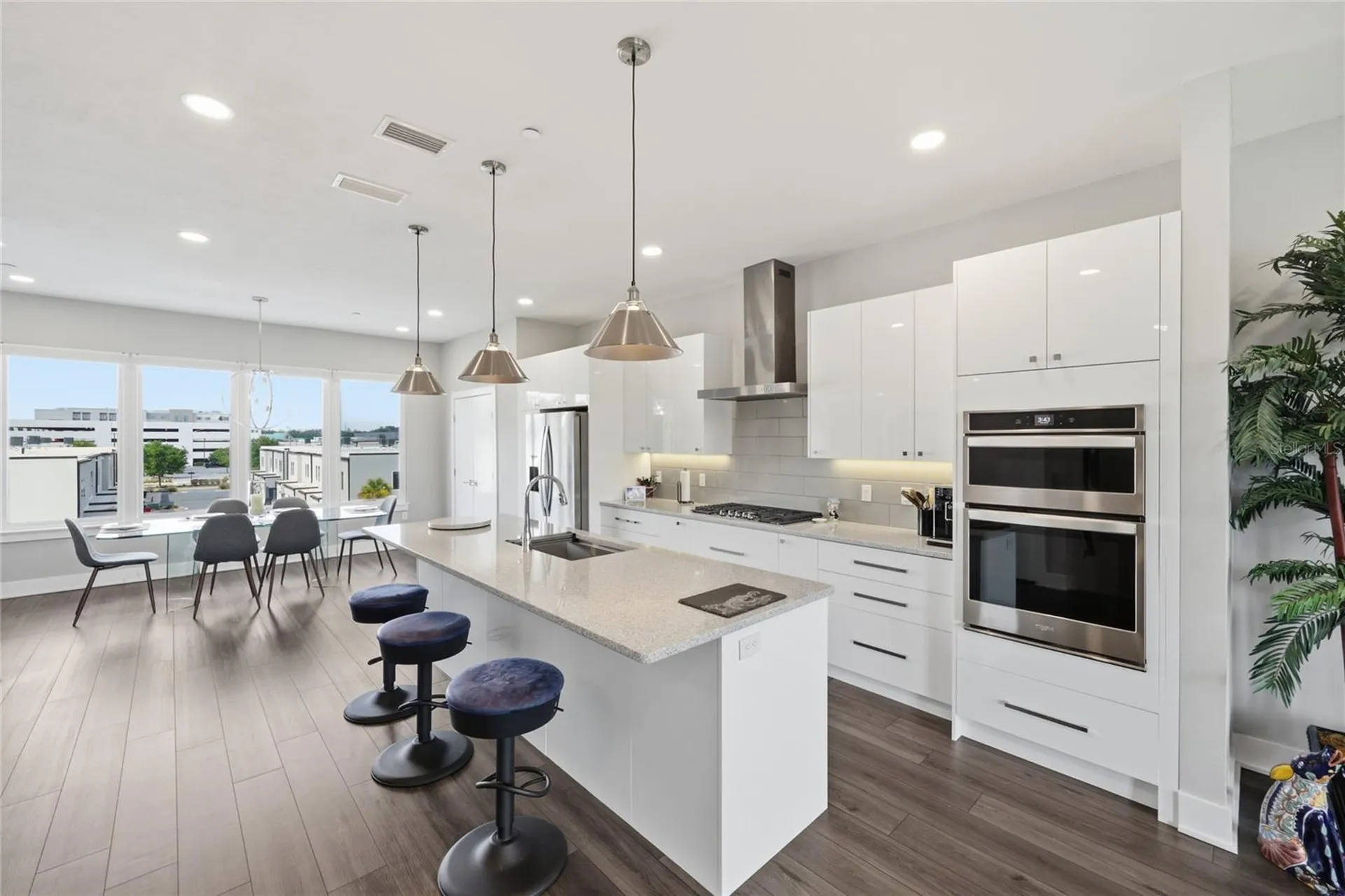 5016 SW 34th Place Gainesville FL 32608