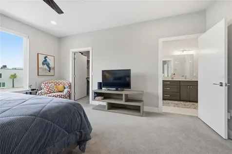 5016 SW 34th Place Gainesville FL 32608