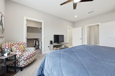 5016 SW 34th Place Gainesville FL 32608