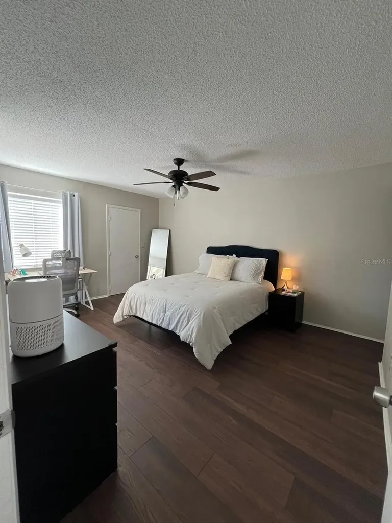 102 Palmetto Court Oldsmar FL 34677