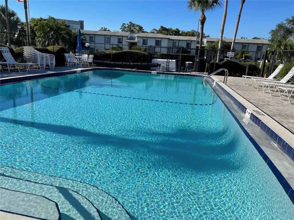 102 Palmetto Court Oldsmar FL 34677