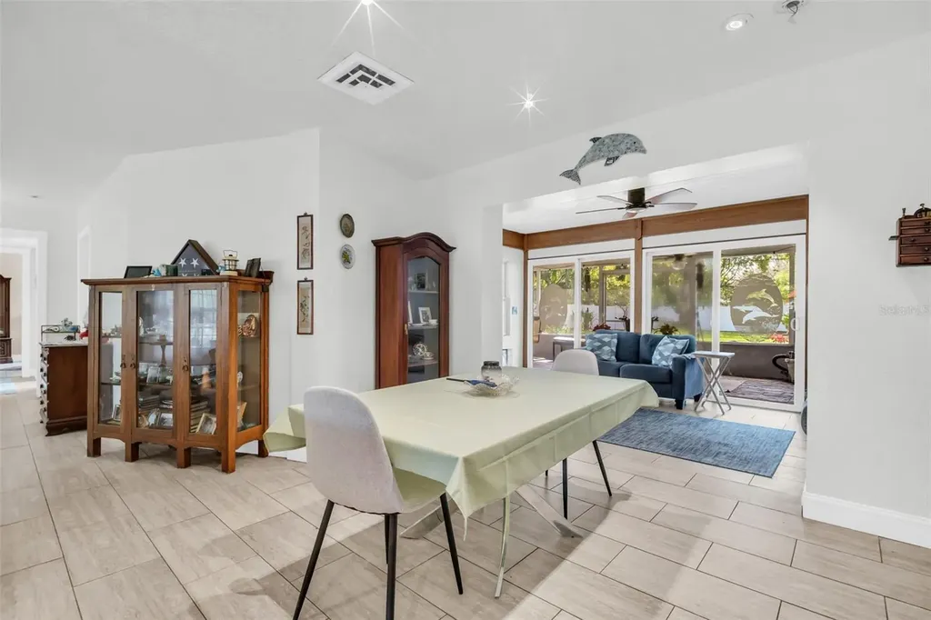 2796 Forest Parkway S Largo FL 33771