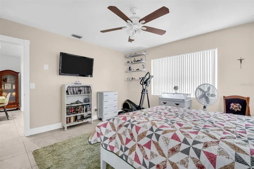 2796 Forest Parkway S Largo FL 33771