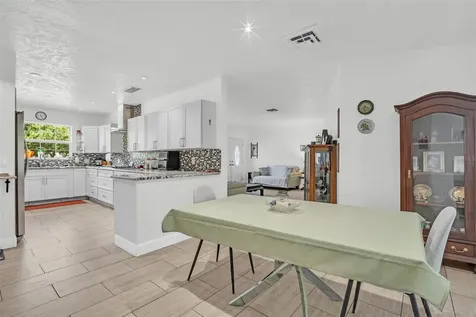 2796 Forest Parkway S Largo FL 33771
