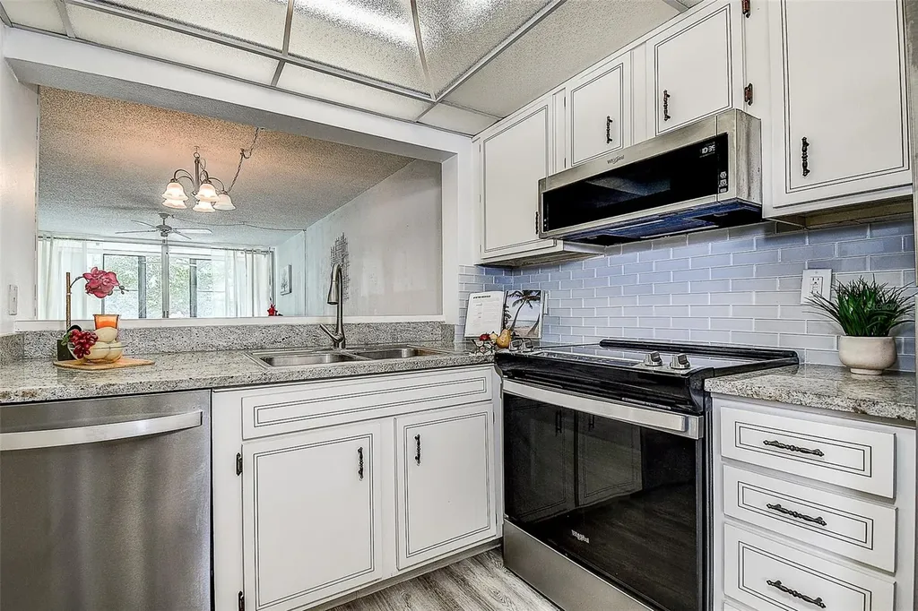 12300 Vonn Road Largo FL 33774