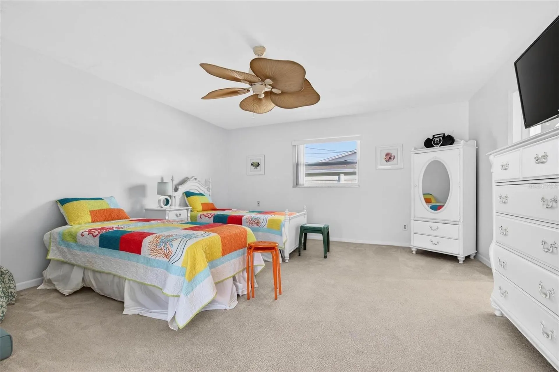 10100 Commodore Drive Seminole FL 33776