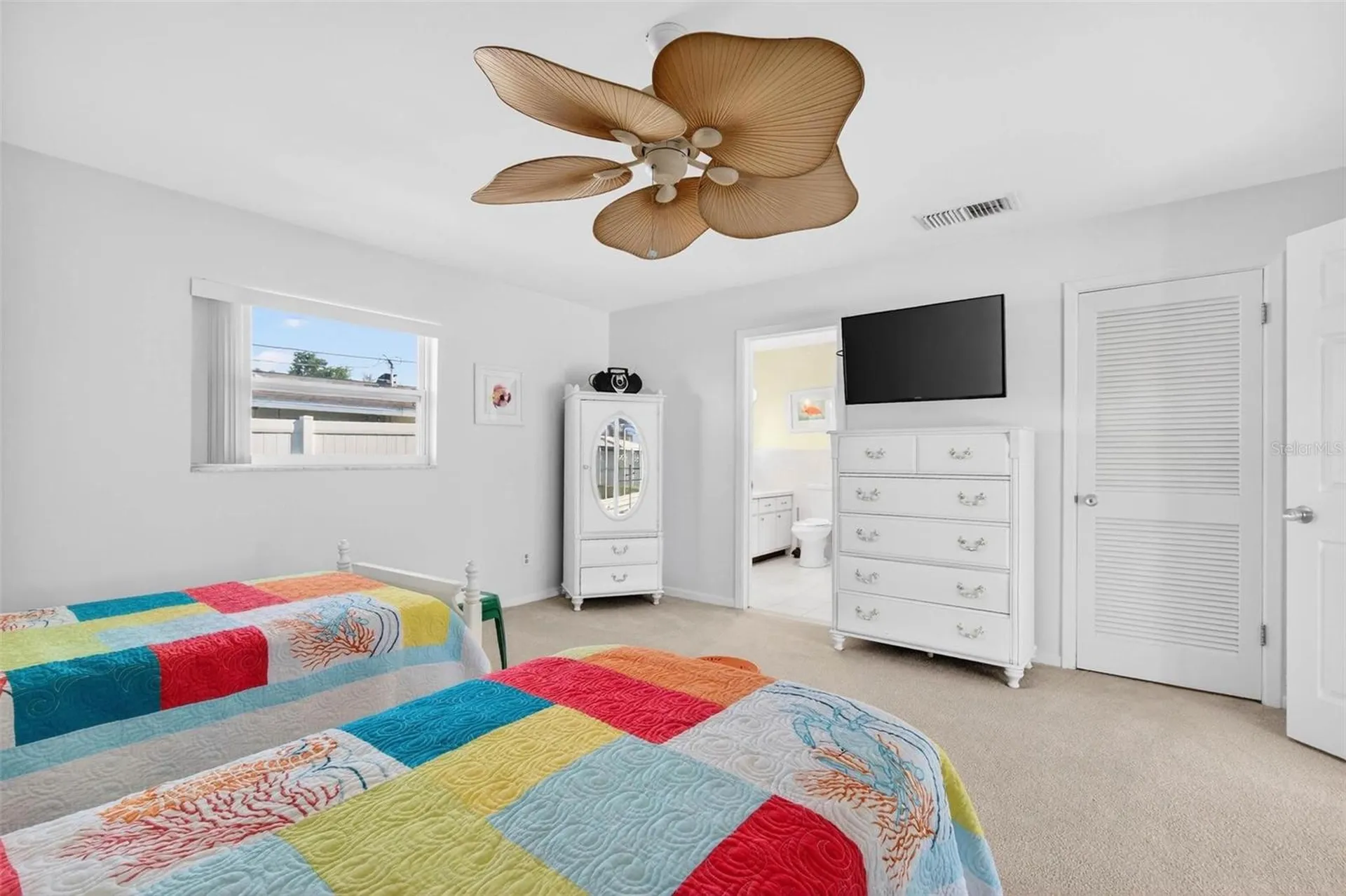 10100 Commodore Drive Seminole FL 33776