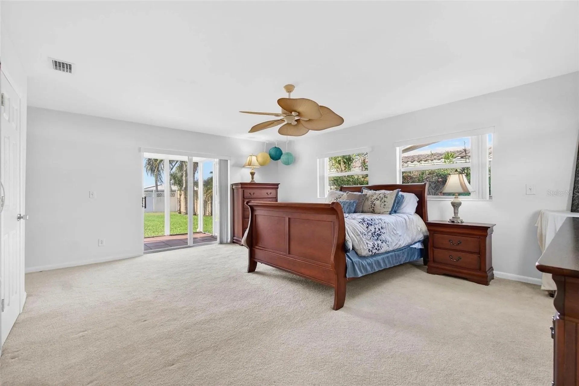 10100 Commodore Drive Seminole FL 33776