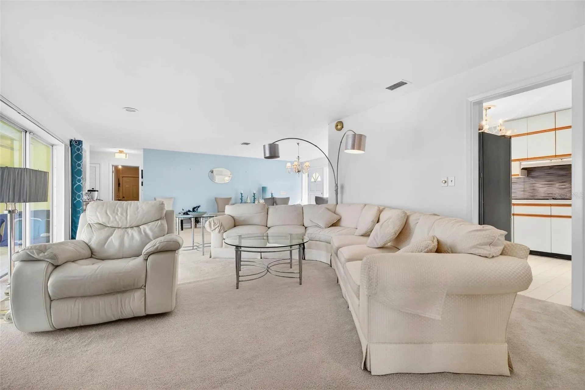 10100 Commodore Drive Seminole FL 33776