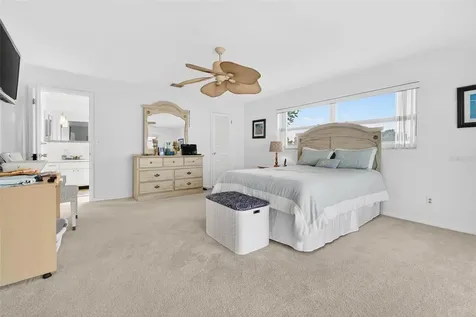 10100 Commodore Drive Seminole FL 33776