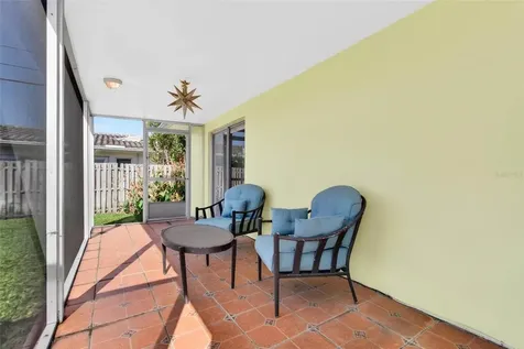10100 Commodore Drive Seminole FL 33776