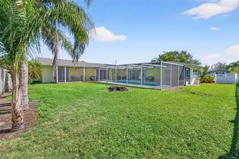 10100 Commodore Drive Seminole FL 33776