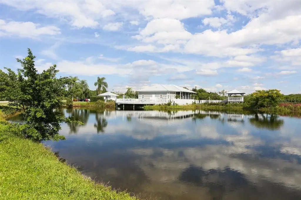 1323 Perico Point Circle Bradenton FL 34209