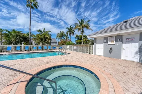 1323 Perico Point Circle Bradenton FL 34209