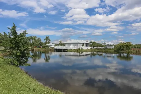 1323 Perico Point Circle Bradenton FL 34209