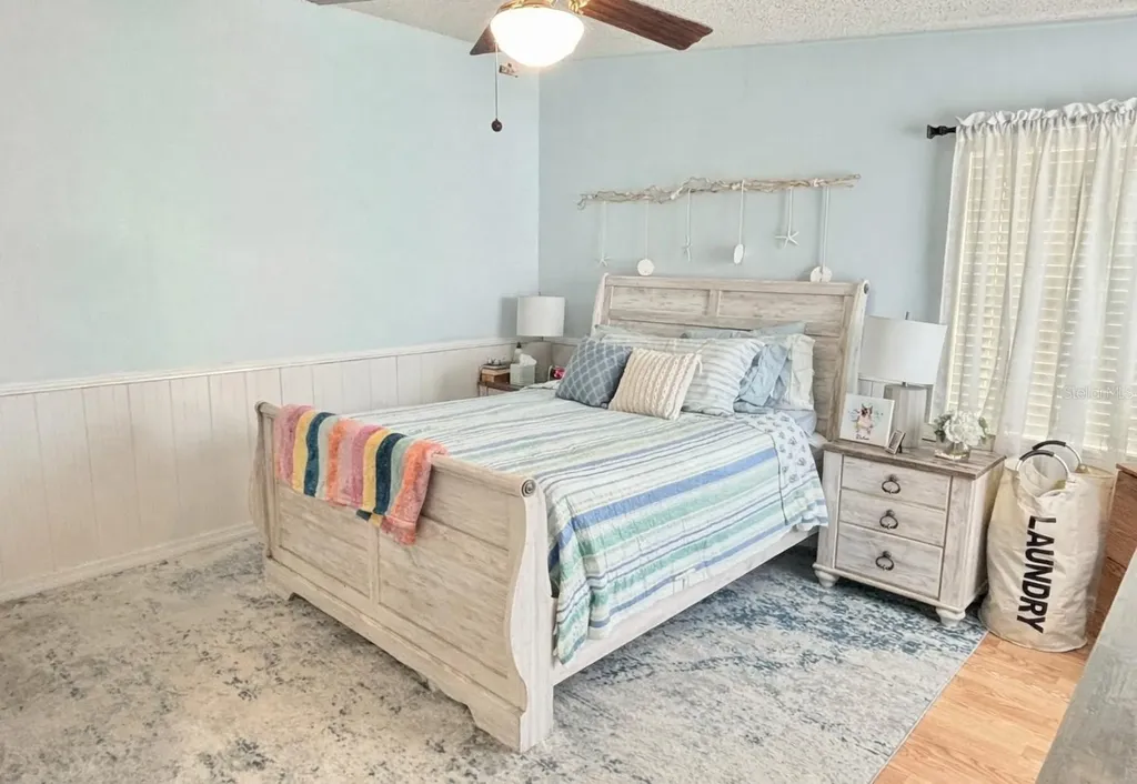 102 Americana Court NE St Petersburg FL 33702