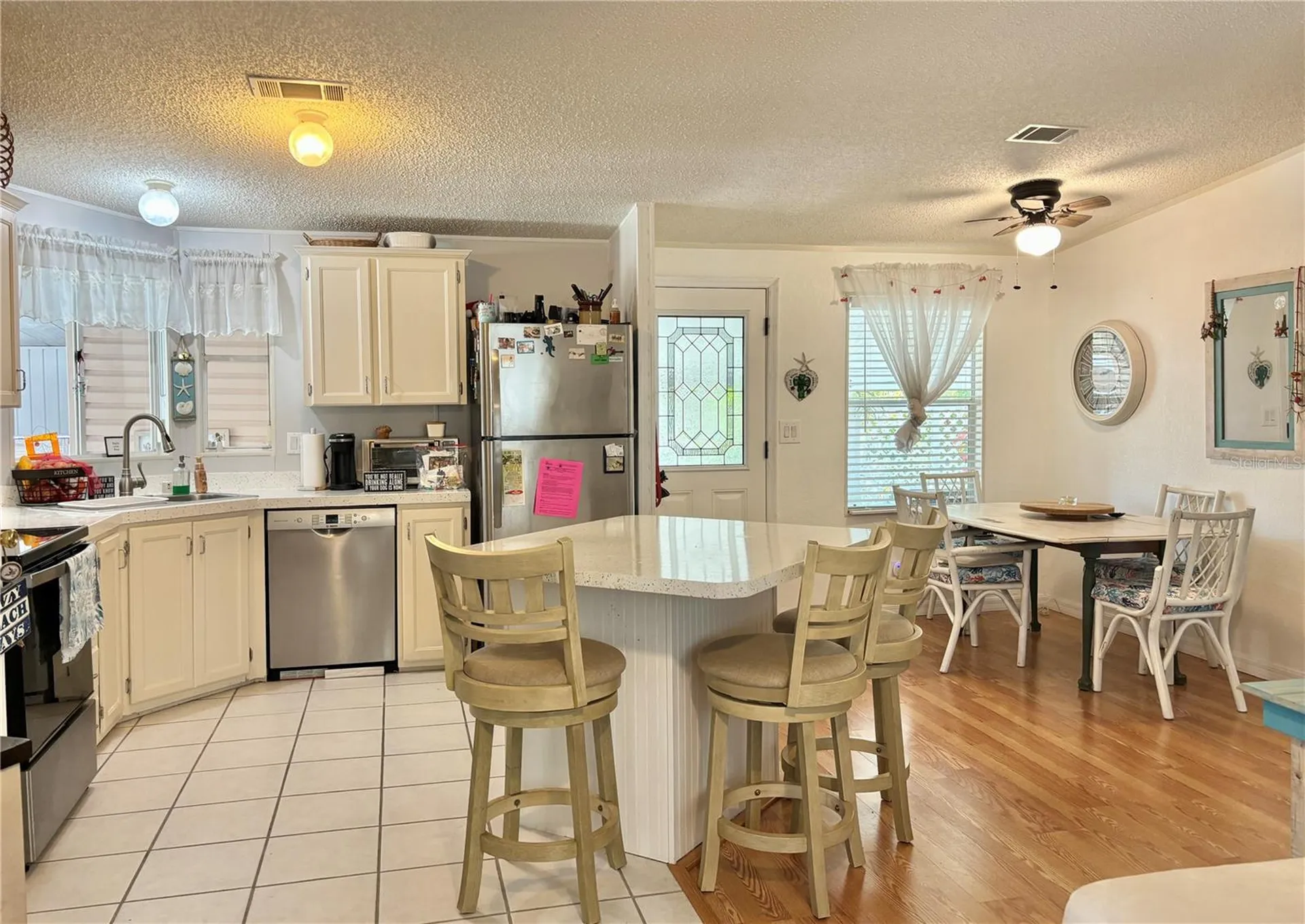 102 Americana Court NE St Petersburg FL 33702