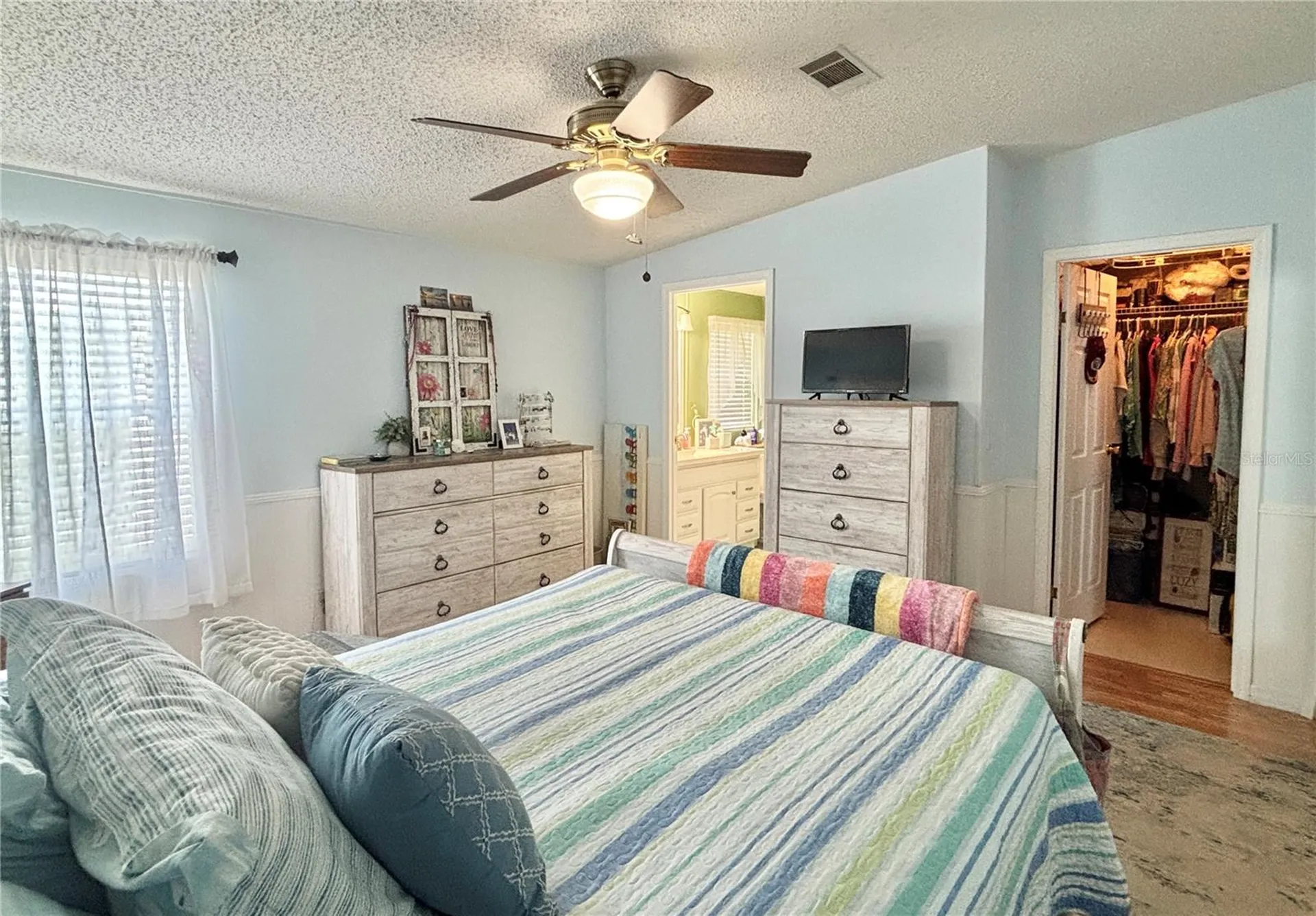102 Americana Court NE St Petersburg FL 33702