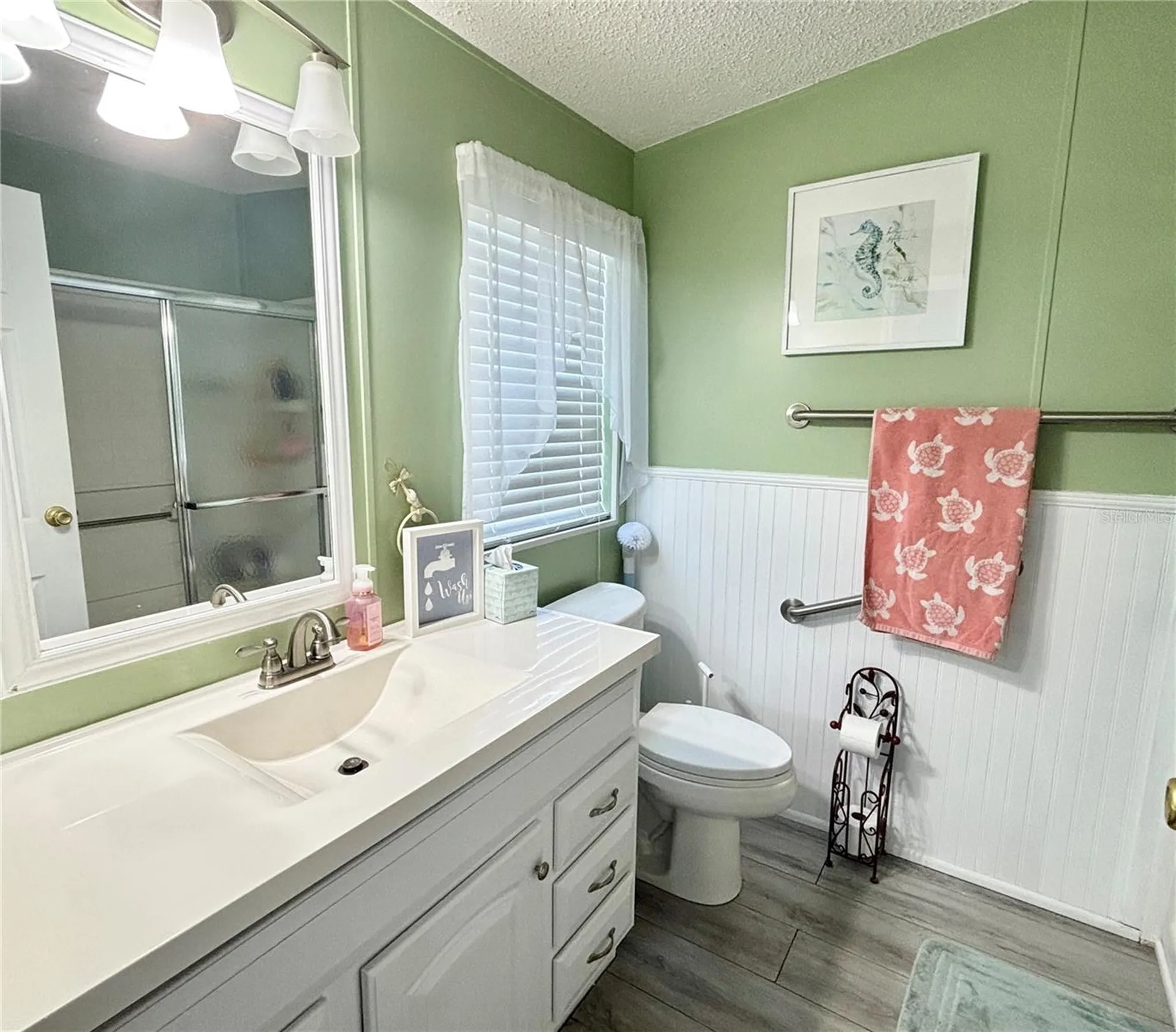 102 Americana Court NE St Petersburg FL 33702