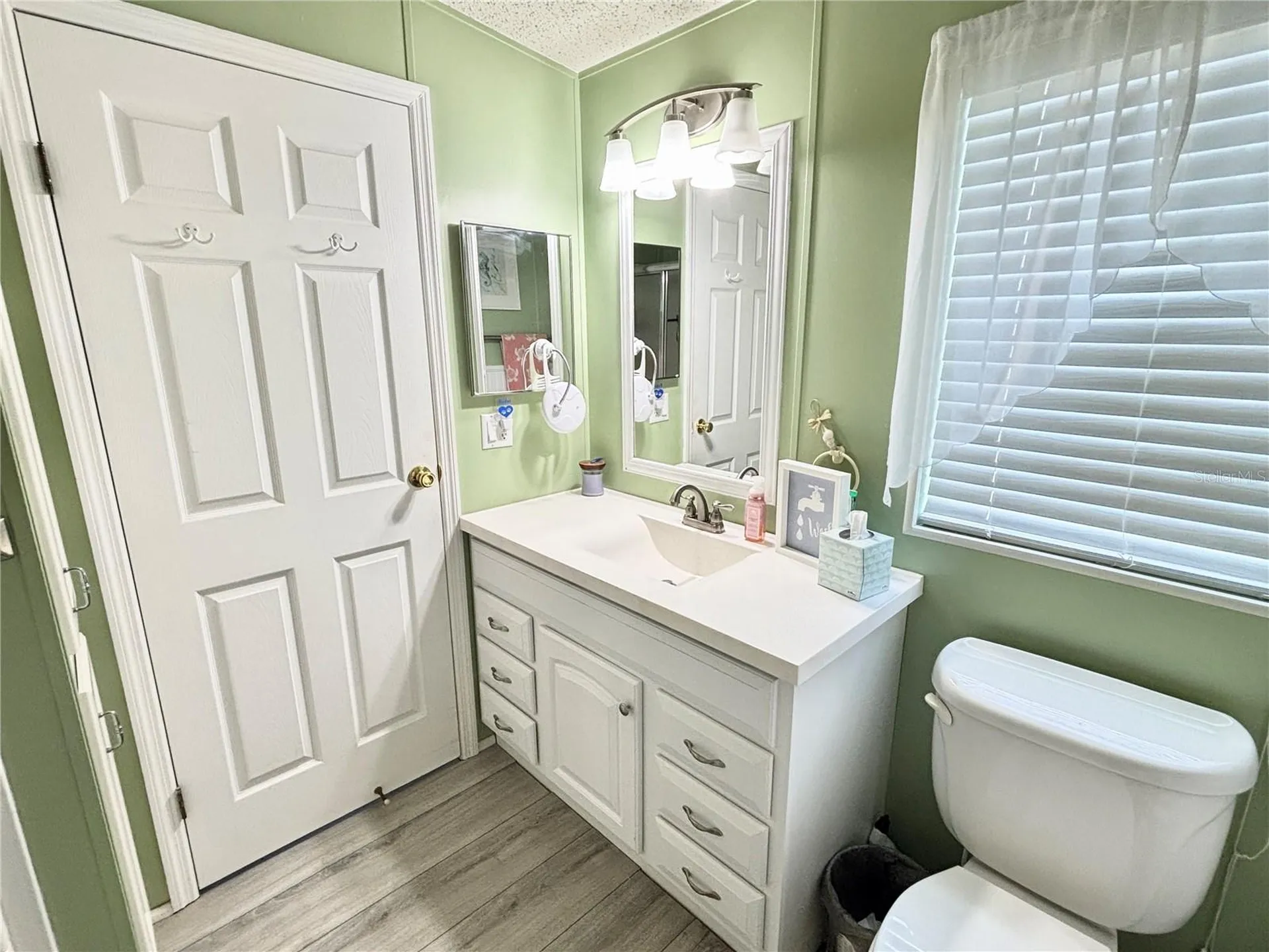 102 Americana Court NE St Petersburg FL 33702