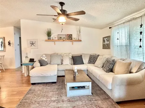 102 Americana Court NE St Petersburg FL 33702