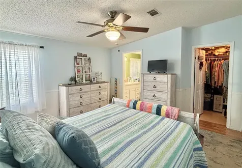 102 Americana Court NE St Petersburg FL 33702