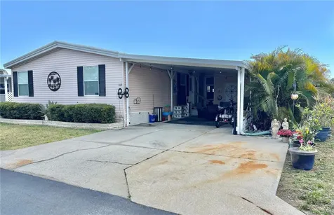 102 Americana Court NE St Petersburg FL 33702